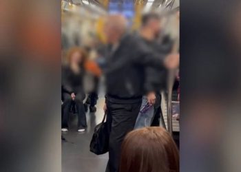 Vídeo: casal é alvo de ofensas homofóbicas dentro de trem da Linha 4-Amarela em São Paulo